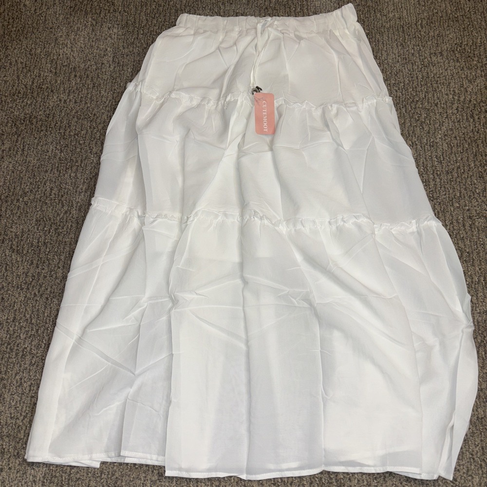 Women's Cute Large Boho Elastic High Waisted White Maxi Skirt /  32"